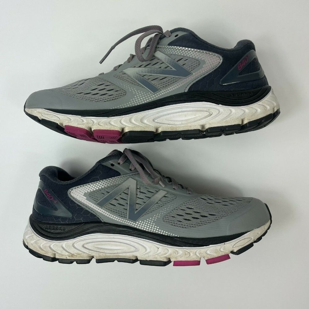 New Balance 840v4 Women's Wide Running Shoes Gray - Picture 2 of 8